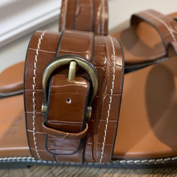 Naturalizer Karlie Toe Loop Sandals Croco Brown Leather with Buckle Size 9.5 - Picture 6 of 10